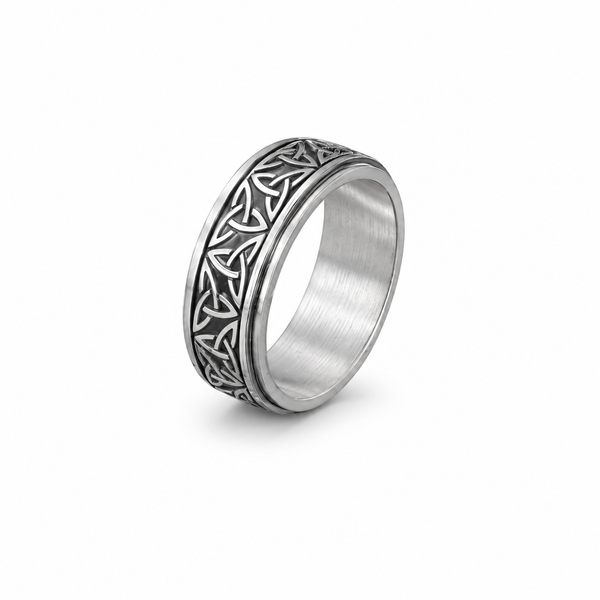 Triquetra Argent