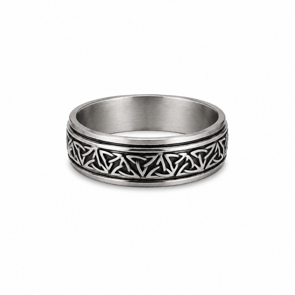 Triquetra Argent